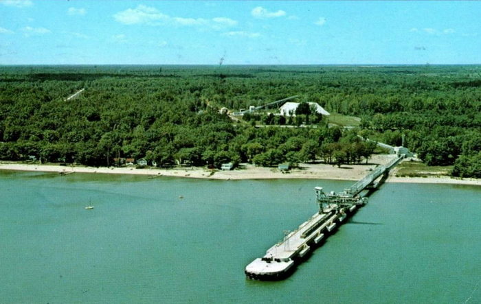 Alabaster - Old Post Card Photo (newer photo)